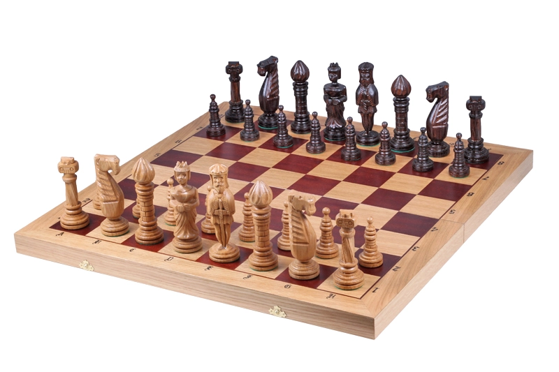 Juego de Ajedrez de Madera Maciza